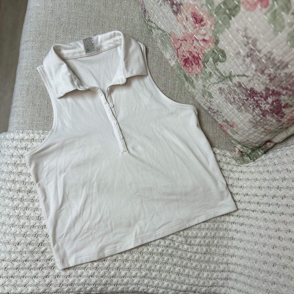 All in Motion White Sleeveless Blouse